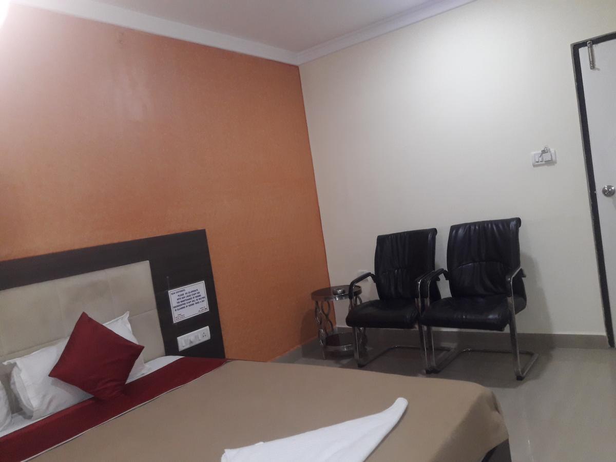 Vijaya Lakshmi Residency Hotell Bangalore Exteriör bild